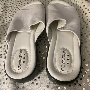 Size 8M White leather open toe mules